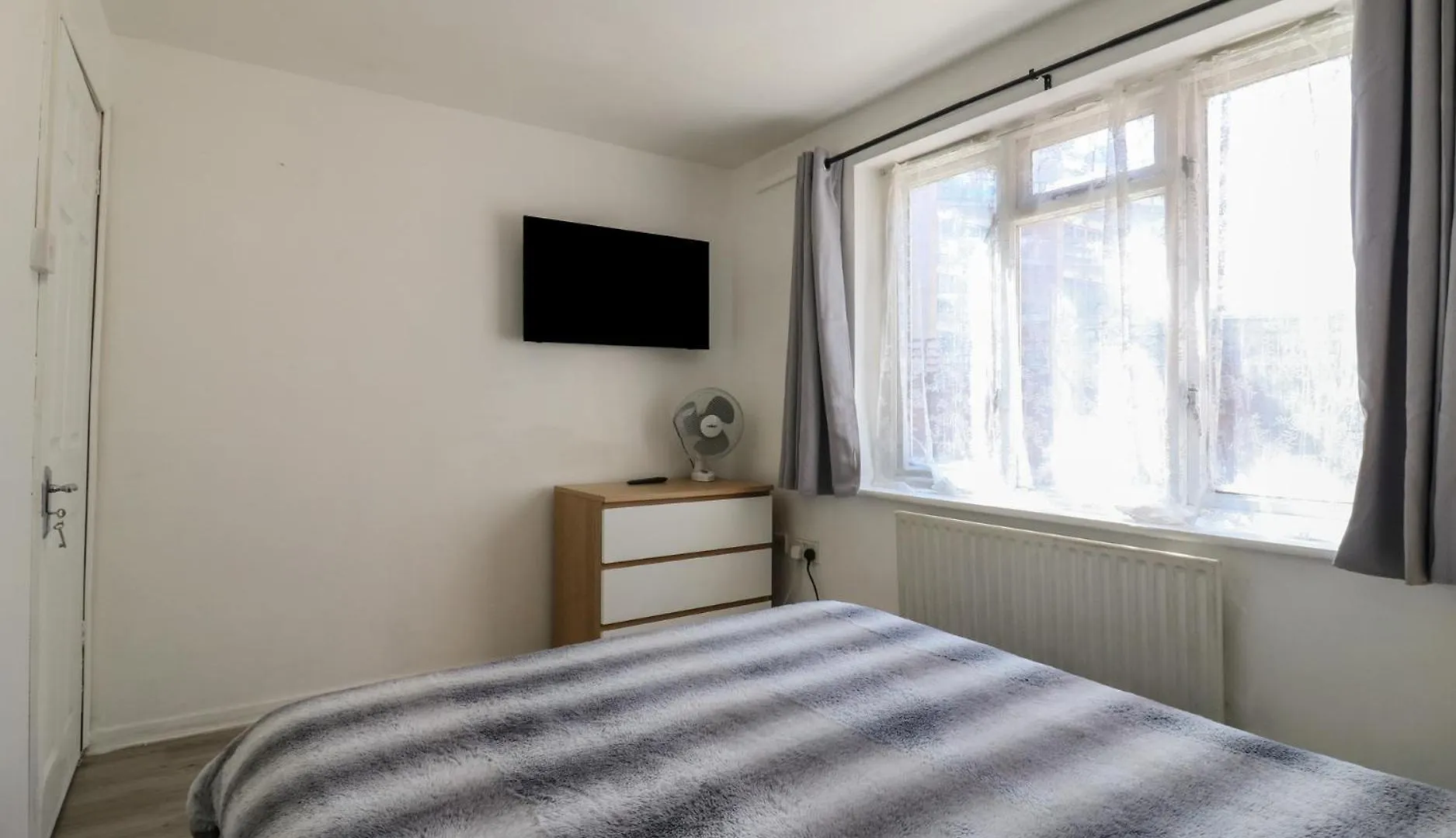 The Alex Villa London Holiday home