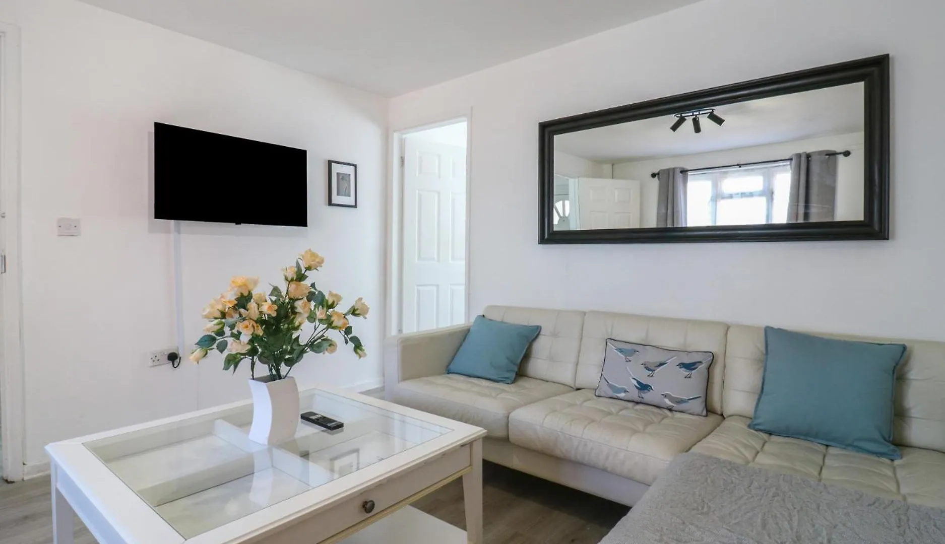 The Alex Villa London